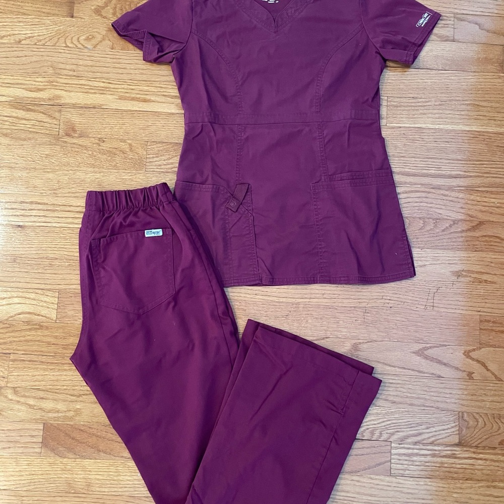 XS Plum Scrub Set